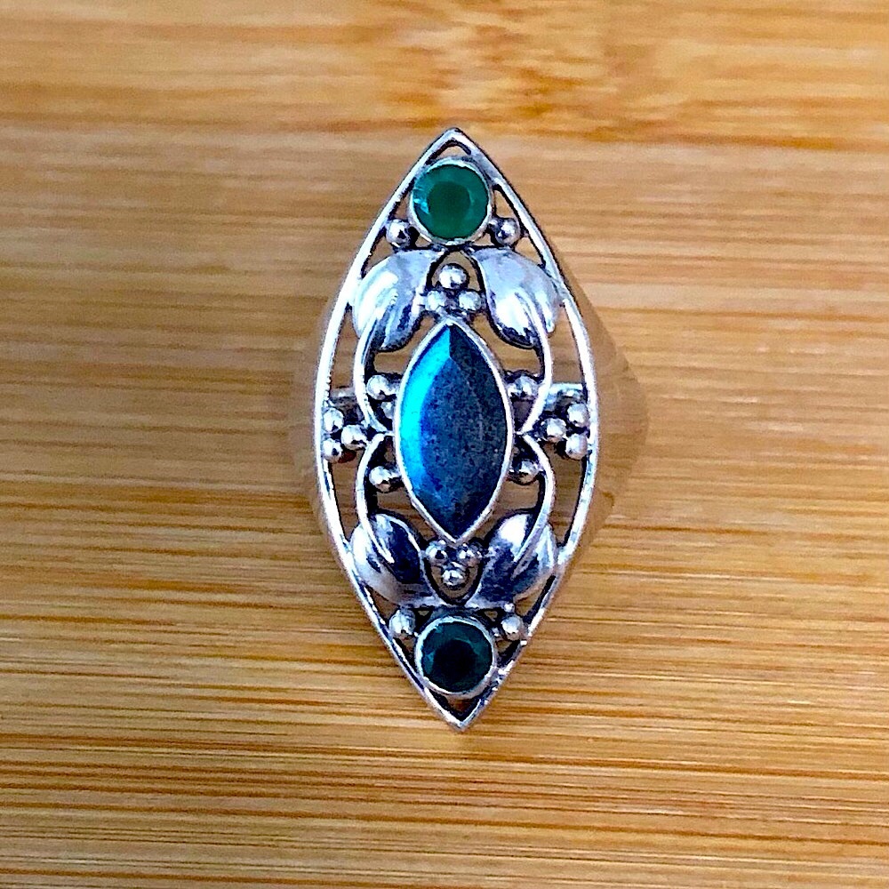 $76 Nicky Butler Estate Ring    Sterling Silver   Marked NB 925 India   Size 9